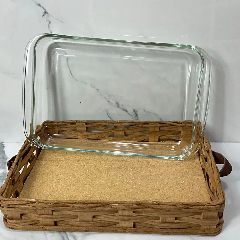 VINTAGE PYREX 9x13 Baker In A Basket Casserole Dish
